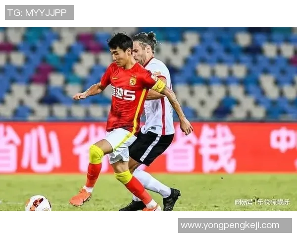 杭州足球队强势领跑联赛积分榜以52分稳居第一位置挑战者紧随其后